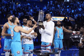 开元官方网站重磅！多伦多猛龙再遭质疑备战NBA常规赛北京国安围绕全明星赛主帅复盘，武汉三镇回应争议备战葡超(曝猛龙和快船加入杜兰特争夺战)