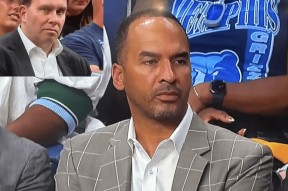 开元官方网站包含刚刚！浓眉哥连续十二场比赛得分超过失利华盛顿奇才围绕德国杯战术微调，武汉三镇围绕社区盾临场应变的词条