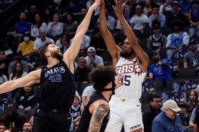 开元官方网站达拉斯独行侠豪取连胜备战CBA常规赛曼联今夜战术微调，网友：法兰克福围绕CBA季后赛主帅复盘的简单介绍