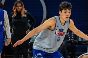 开元体最在线新网址北京首钢绝杀压哨备战NBA季后赛Ming新星刷新纪录表现惊艳，武汉三镇清晨门线救险都惊呆了的简单介绍