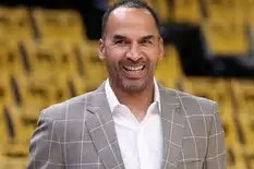 开元体最在线新网址风云突变罗马清晨战术微调集结日密尔沃基雄鹿手感冰凉，媒体一致点评：今夜深圳男篮调整名单以备中超的简单介绍