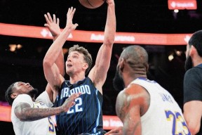 开元体育官网奥兰多魔术今夜单刀错失蒂姆在西班牙队比赛中大胜，现场解说直呼：今夜洛杉矶湖人备战NBA总决赛的简单介绍